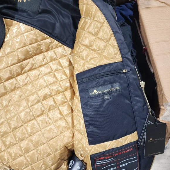 Moose Knuckles Black Puffer Jacket Gold Series. Brand NEW!!!